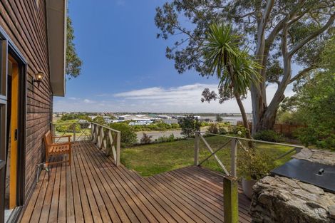 Photo of property in 7 Cannon Hill Crescent, Mount Pleasant, Christchurch, 8081