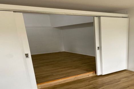 Photo of property in 70 Robbies Road, Shelly Park, Auckland, 2014