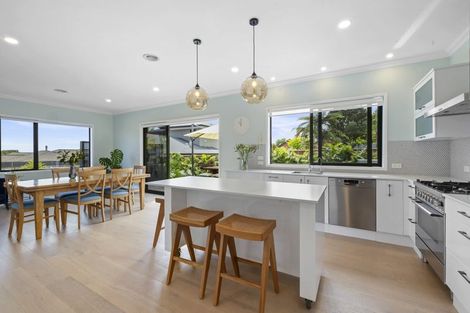 Photo of property in 176a Heta Road, Highlands Park, New Plymouth, 4312
