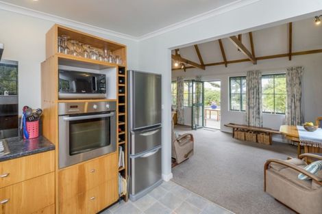 Photo of property in 18 Campion Road, Waikanae Beach, Waikanae, 5036