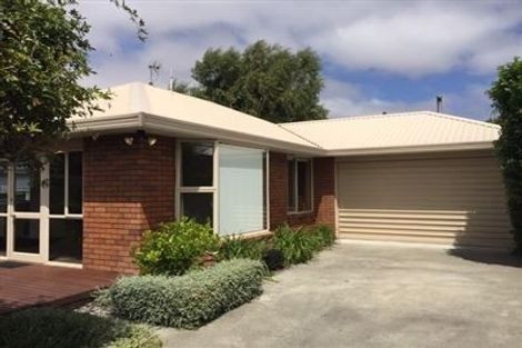Photo of property in 66 Martin Avenue, Beckenham, Christchurch, 8023