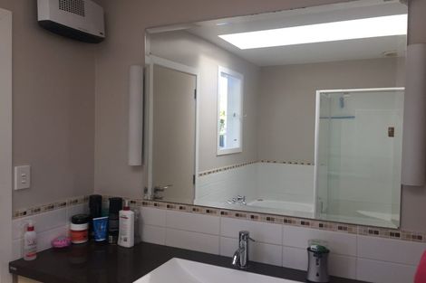 Photo of property in 39 Taupata Street, Redcliffs, Christchurch, 8081