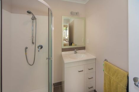 Photo of property in 8 Karika Place, Massey, Auckland, 0614