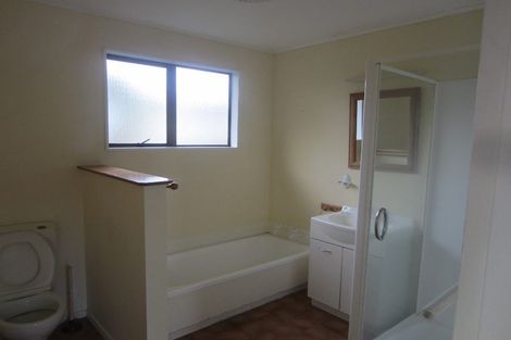 Photo of property in 16 Nalanda Crescent, Broadmeadows, Wellington, 6035
