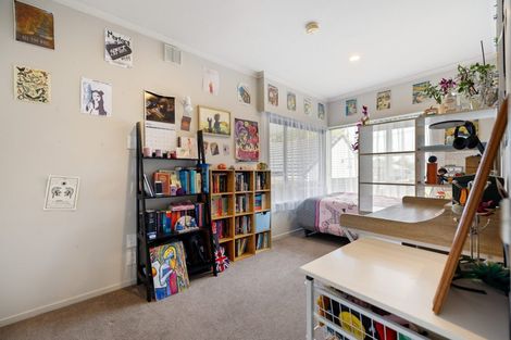 Photo of property in 37 Woodbury Street, Avonhead, Christchurch, 8042