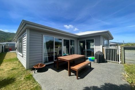 Photo of property in 1 Henrietta Maxwell Grove, Wainuiomata, Lower Hutt, 5014