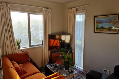 Photo of property in 7 Cresswell Place, Johnsonville, Wellington, 6037