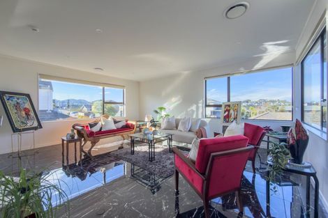 Photo of property in 3 Shastri Terrace, Khandallah, Wellington, 6035