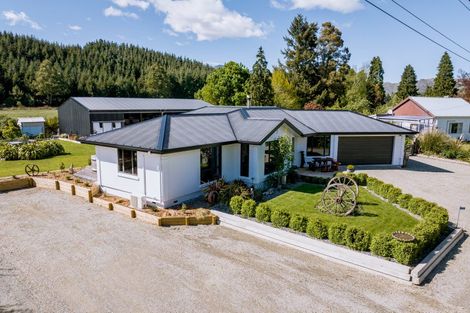 Photo of property in 27 The Terrace, Garston, Athol, 9793