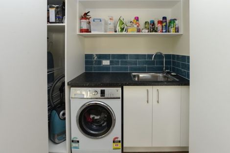 Photo of property in 15 Saint Marys Road, Waipukurau, 4200