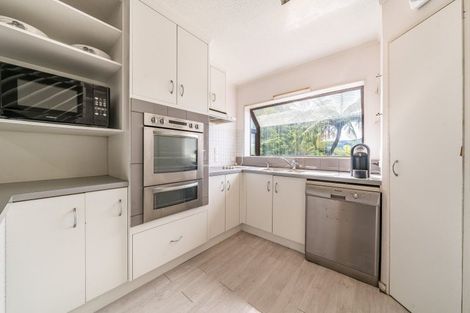 Photo of property in 14 Westhaven Drive, Tawa, Wellington, 5028