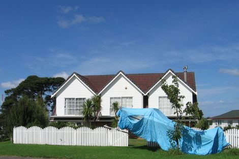 Photo of property in 21 Darcy Place, Massey, Auckland, 0614