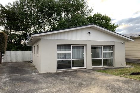 Photo of property in 69 Walworth Avenue, Pakuranga Heights, Auckland, 2010