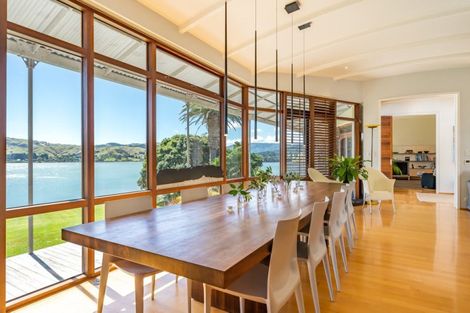 Photo of property in 360 Paremata Road, Whitby, Porirua, 5381