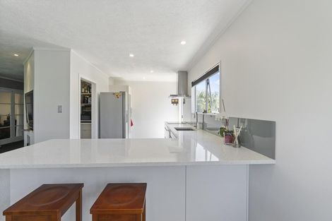 Photo of property in 35 Cyclarama Crescent, Massey, Auckland, 0614