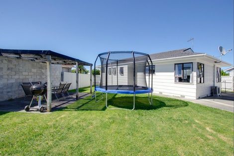Photo of property in 10 Glamorgan Avenue, Tamatea, Napier, 4112
