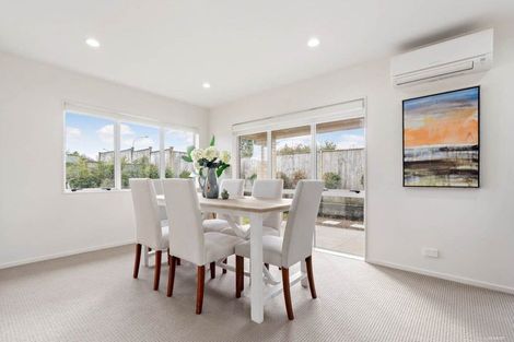 Photo of property in 99 Bayvista Drive, Karaka, Papakura, 2113