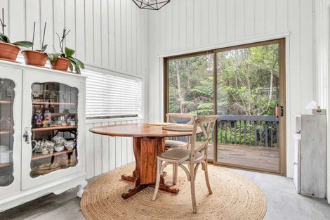 Photo of property in 13 Felstead Street, Birkenhead, Auckland, 0626