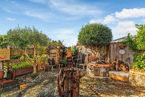 Photo of property in 32a Colwill Road, Massey, Auckland, 0614