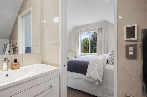 Photo of property in 17 Innes Road, St Albans, Christchurch, 8052