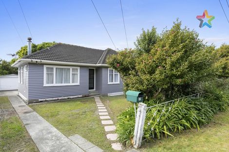 Photo of property in 32 Karaka Street, Wainuiomata, Lower Hutt, 5014