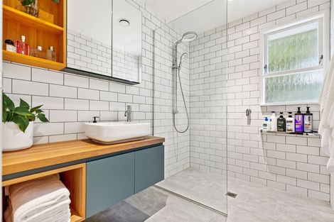 Photo of property in 27 Bellringer Road, Massey, Auckland, 0614