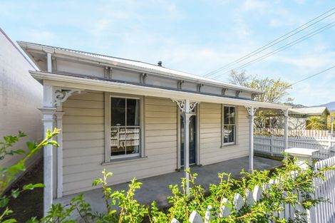 Photo of property in 1 Rentone Street, Stepneyville, Nelson, 7010