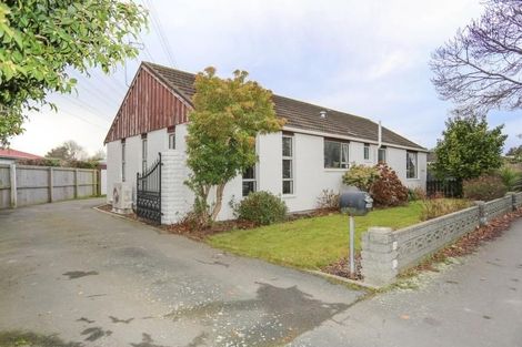 Photo of property in 310 Memorial Avenue, Burnside, Christchurch, 8053