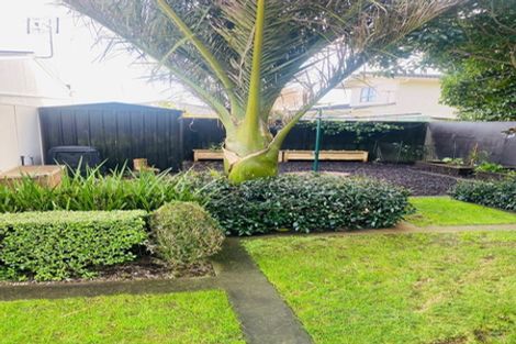 Photo of property in 243 Mangorei Road, Merrilands, New Plymouth, 4312