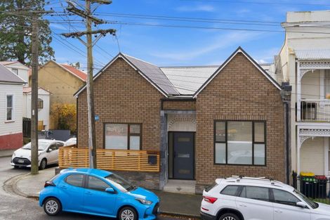 Photo of property in 24 Lees Street, Dunedin Central, Dunedin, 9016