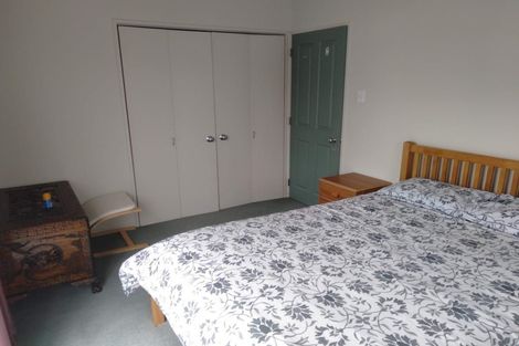 Photo of property in 37u2 Mills Road, Brooklyn, Wellington, 6021