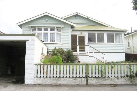 Photo of property in 33 Palm Avenue, Lyall Bay, Wellington, 6022