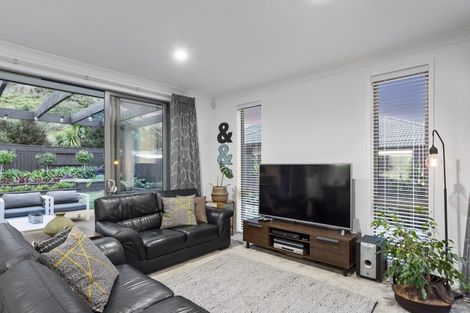 Photo of property in 298 Lakes Boulevard, Pyes Pa, Tauranga, 3112