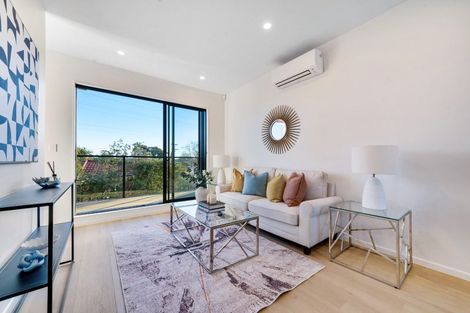 Photo of property in 32 Tiraumea Drive, Pakuranga, Auckland, 2010