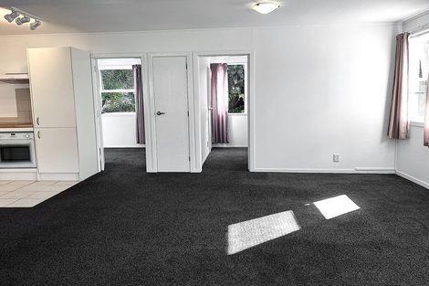 Photo of property in 82 Forrest Hill Road, Forrest Hill, Auckland, 0620