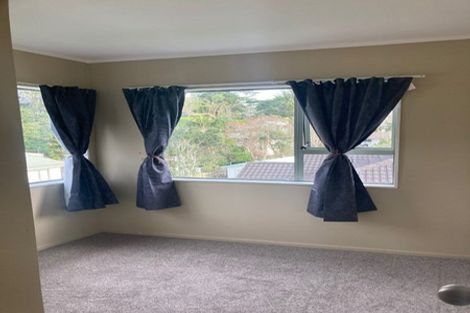 Photo of property in 15 Loughanure Place, Massey, Auckland, 0614