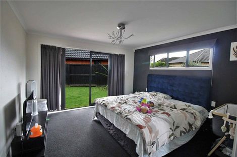 Photo of property in 99 Saint James Drive, Huntington, Hamilton, 3210