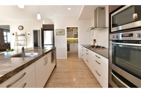 Photo of property in 4 Manhattan Rise, Orewa, 0931