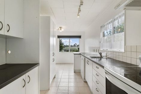 Photo of property in 2/8 Helena Street, Massey, Auckland, 0614