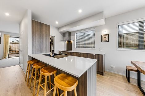 Photo of property in 15 Pakoro Close, Hobsonville, Auckland, 0618