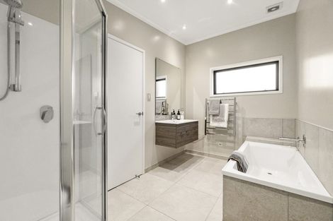 Photo of property in 180 Hobsonville Point Road, Hobsonville, Auckland, 0616