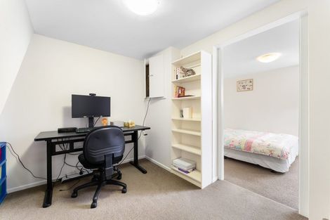 Photo of property in 1/625 Beach Road, Rothesay Bay, Auckland, 0630