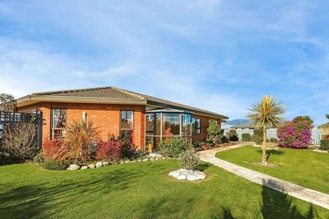 Photo of property in 11 Hunter Street, Westport, 7825
