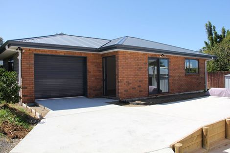 Photo of property in 197 Edmonton Road, Te Atatu South, Auckland, 0610