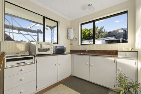 Photo of property in 104 Gladstone Terrace, Gladstone, Invercargill, 9810