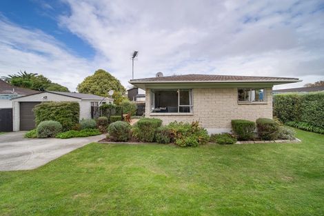 Photo of property in 2/15 Gloaming Place, Conifer Grove, Takanini, 2112