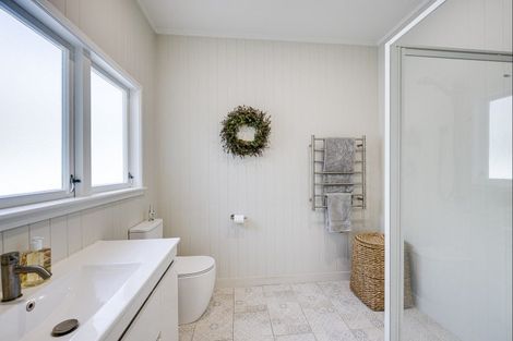 Photo of property in 932 Middle Road, Poukawa, 4172