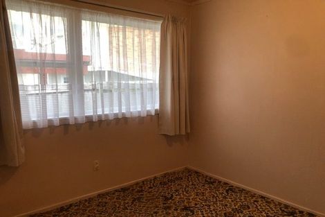 Photo of property in 17 Eyre Street, Henderson, Auckland, 0612