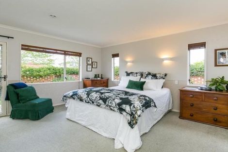 Photo of property in 22 Kensington Drive, Taradale, Napier, 4112