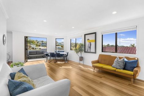 Photo of property in 16a Valley Road, Browns Bay, Auckland, 0630